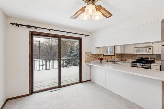 9676 Crestwood Terrace, Eden Prairie, MN 55347