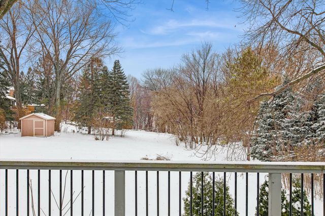 9676 Crestwood Terrace, Eden Prairie, MN 55347