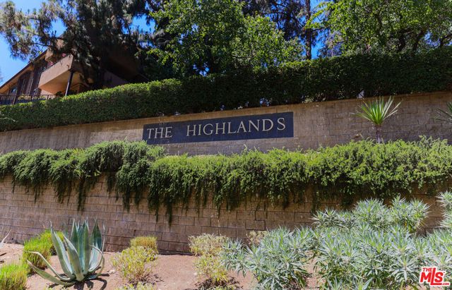 6700 Hillpark Drive 204, Los Angeles, CA 90068