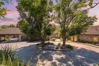 2445 Rolling Ridge Road, Riverside, CA 92506