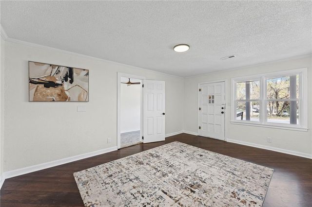 5631 Parkview Avenue, Kansas City, KS 66104