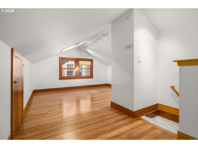 4203 Ne 32ND Pl, Portland, OR 97211