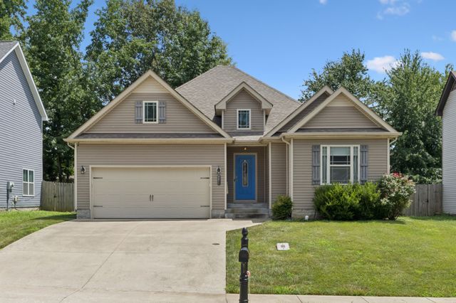 510 Sourwood Dr, Clarksville, TN 37042