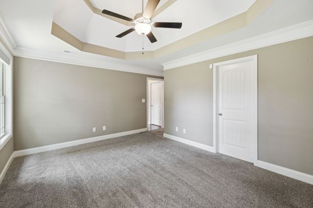510 Sourwood Dr, Clarksville, TN 37042