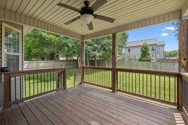510 Sourwood Dr, Clarksville, TN 37042