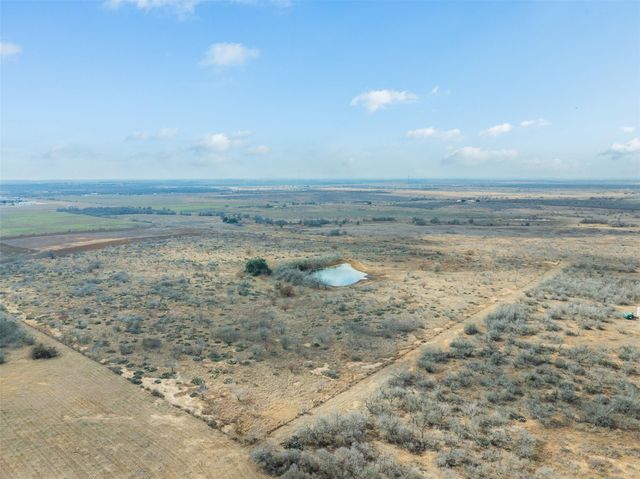 2884 Political RD, Lockhart, TX 78644