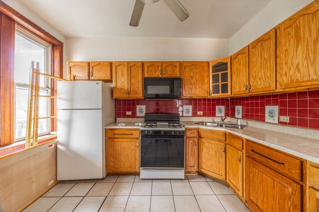2842 W Augusta Boulevard 2W, Chicago, IL 60622