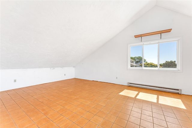 39 White Swan Drive, Narragansett, RI 02882