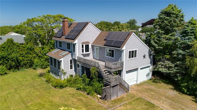 39 White Swan Drive, Narragansett, RI 02882