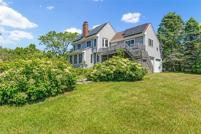 39 White Swan Drive, Narragansett, RI 02882