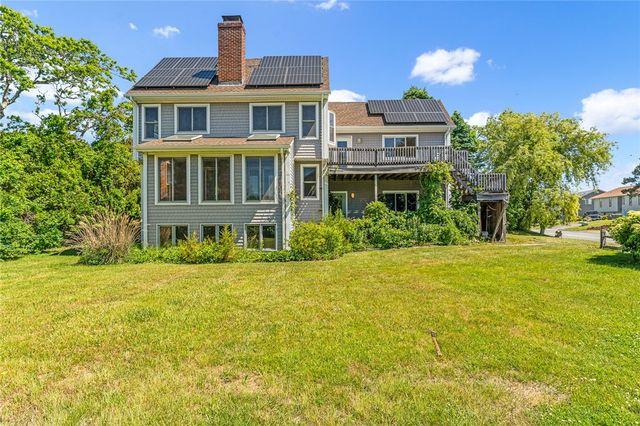 39 White Swan Drive, Narragansett, RI 02882
