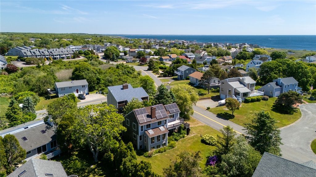 39 White Swan Drive, Narragansett, RI 02882
