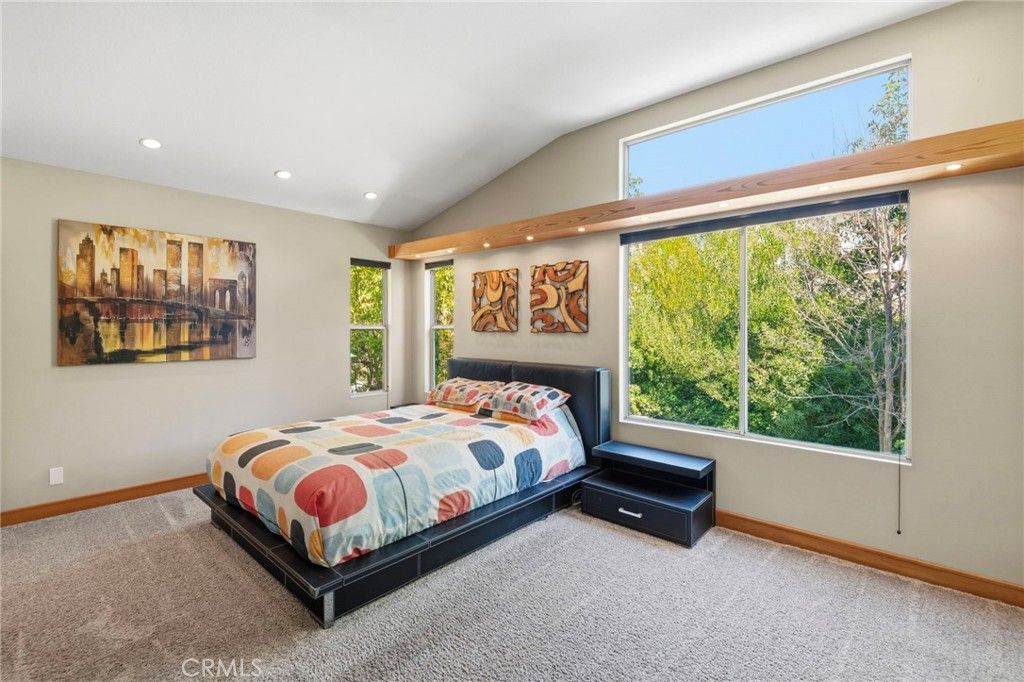 Image 30 of property listing at 18 Alonda, Lake Forest, CA 92610