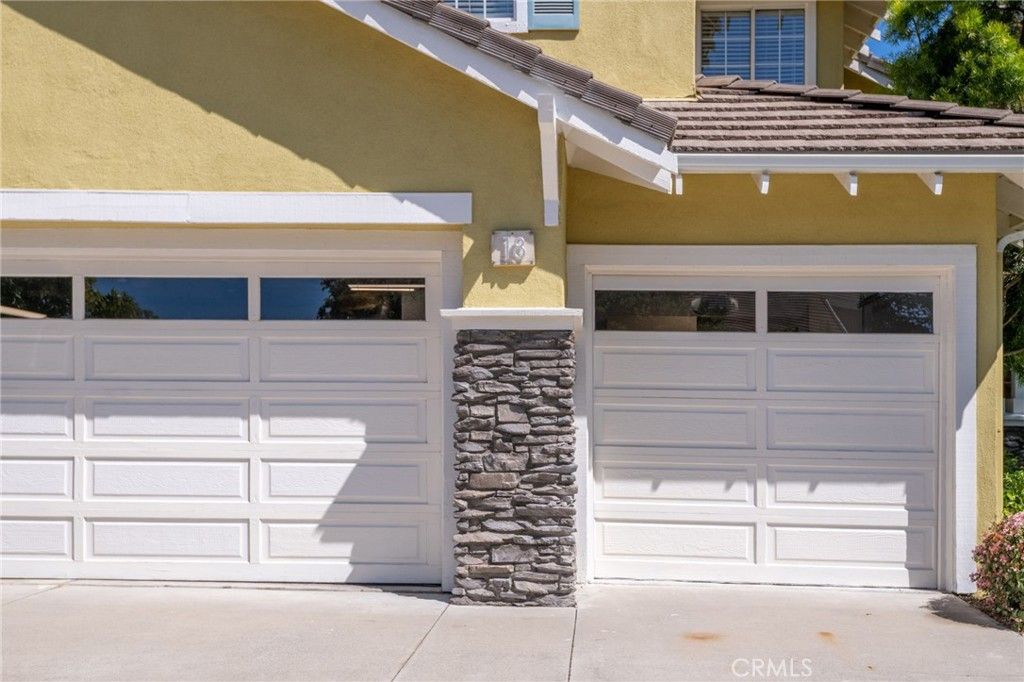 Image 4 of property listing at 18 Alonda, Lake Forest, CA 92610