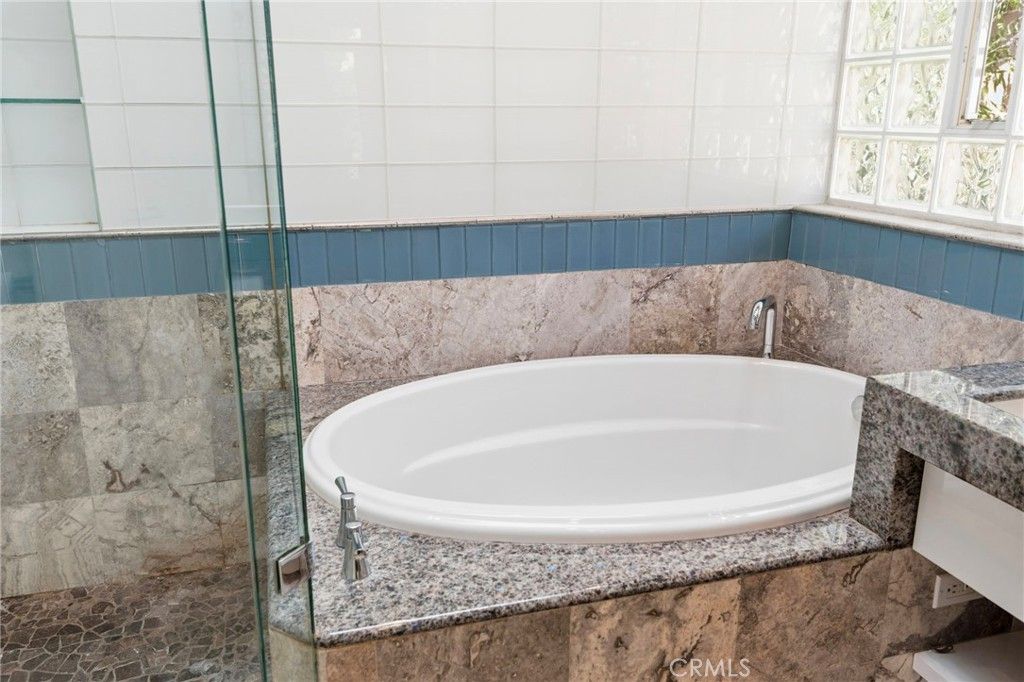 Image 40 of property listing at 18 Alonda, Lake Forest, CA 92610