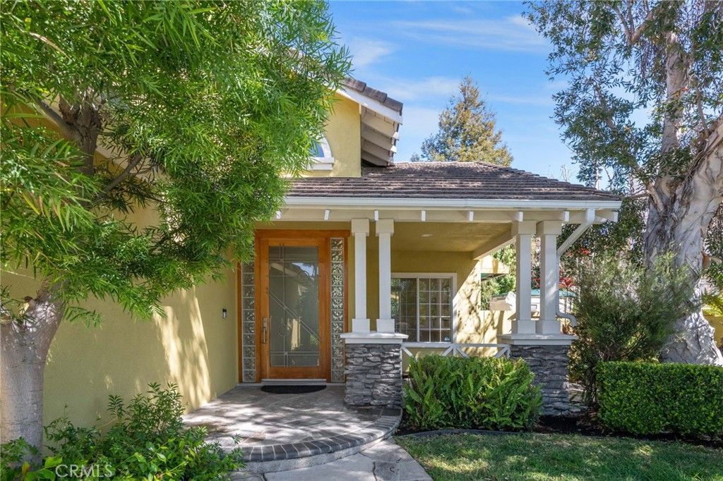 Image 5 of property listing at 18 Alonda, Lake Forest, CA 92610