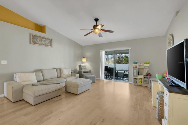 14 BAY RIDGE LOOP, Mascotte, FL 34753