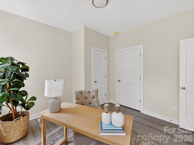 651 Stillgreen Lane, Charlotte, NC 28214