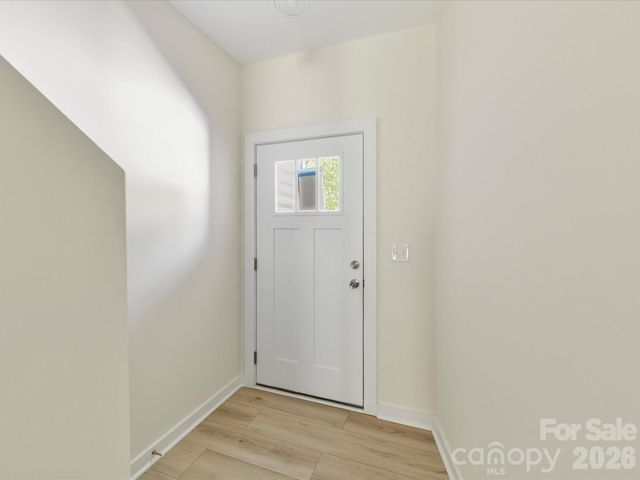 651 Stillgreen Lane, Charlotte, NC 28214