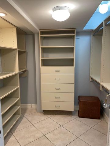 5 Island Ave 8G, Miami Beach, FL 33139