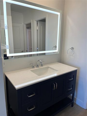 5 Island Ave 8G, Miami Beach, FL 33139