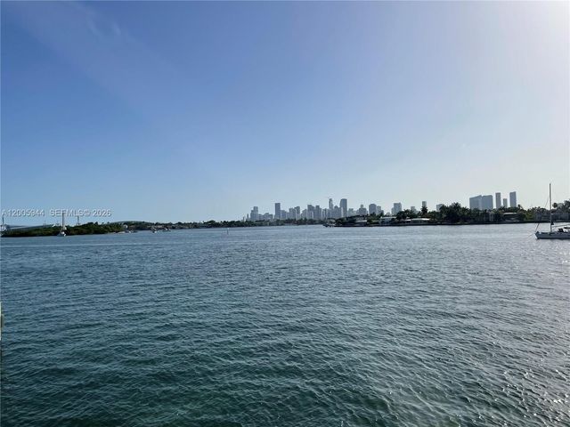 5 Island Ave 8G, Miami Beach, FL 33139
