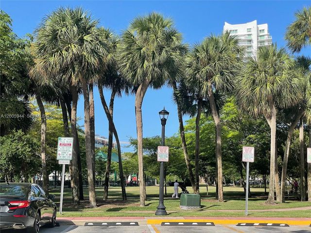 5 Island Ave 8G, Miami Beach, FL 33139