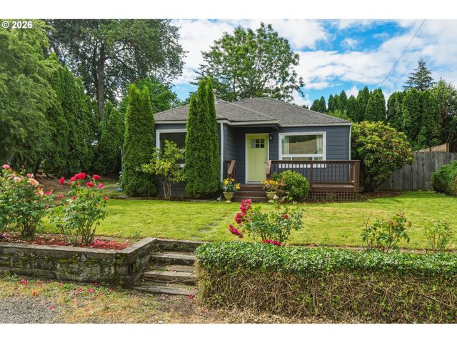 3360 Se ROCKWOOD St, Milwaukie, OR 97222