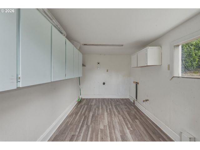 3360 Se ROCKWOOD St, Milwaukie, OR 97222