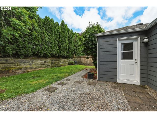 3360 Se ROCKWOOD St, Milwaukie, OR 97222