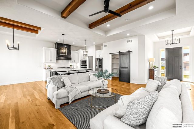 21754 I Street, Elkhorn, NE 68022