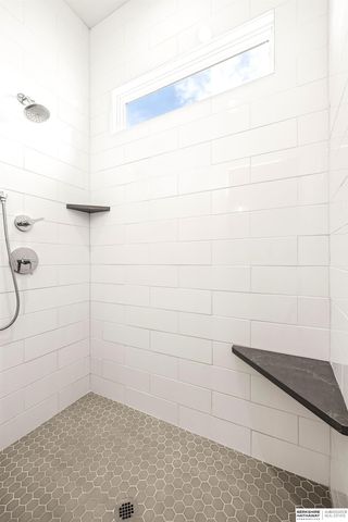 21754 I Street, Elkhorn, NE 68022