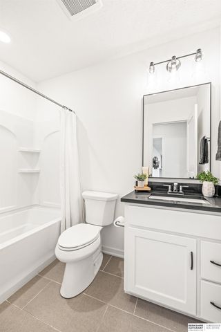 21754 I Street, Elkhorn, NE 68022