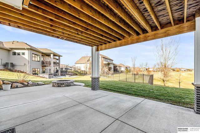 21754 I Street, Elkhorn, NE 68022