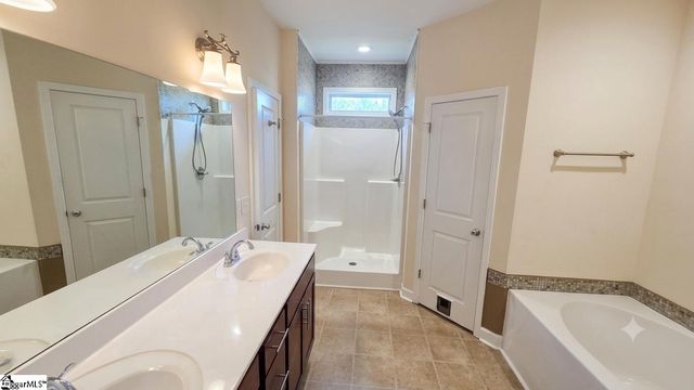 34 Montgomery Road, Lyman, SC 29365