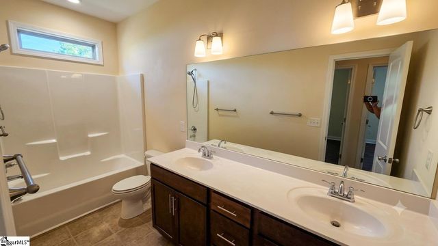 34 Montgomery Road, Lyman, SC 29365
