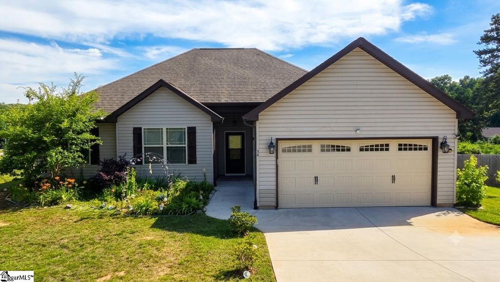 34 Montgomery Road, Lyman, SC 29365