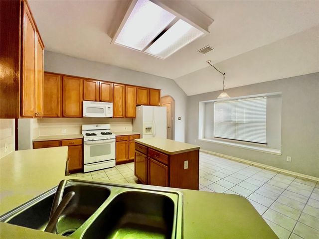 1146 Jasons Bend Drive, Sugar Land, TX 77479