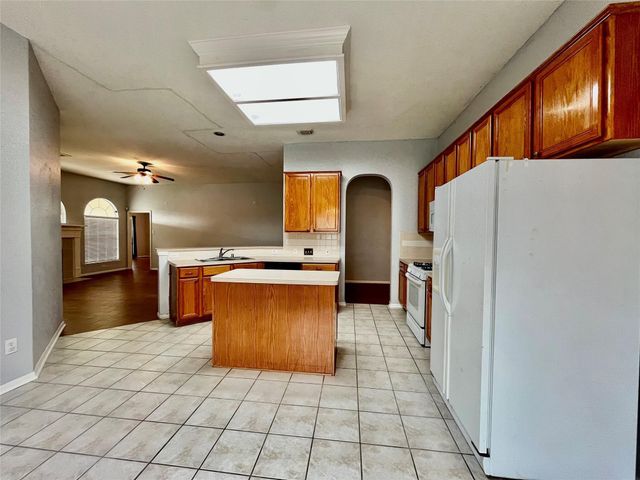 1146 Jasons Bend Drive, Sugar Land, TX 77479