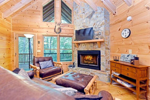260 Jason Martin Circle, Blue Ridge, GA 30513
