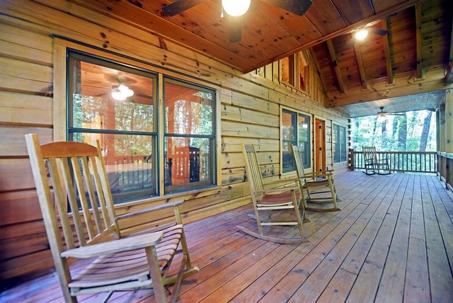 260 Jason Martin Circle, Blue Ridge, GA 30513