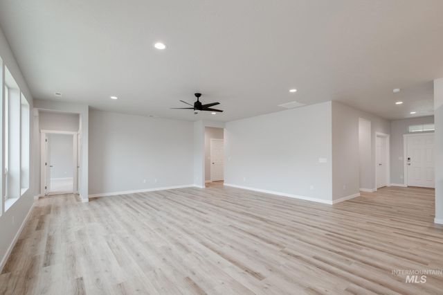 8318 E Bright Angel Dr, Nampa, ID 83687