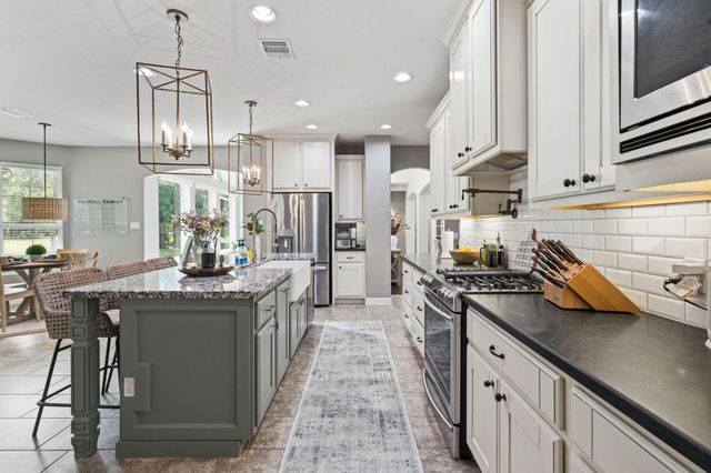 209 County Road 6324, Dayton, TX 77535