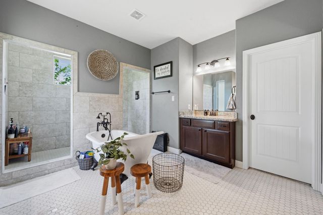 209 County Road 6324, Dayton, TX 77535
