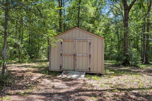 209 County Road 6324, Dayton, TX 77535