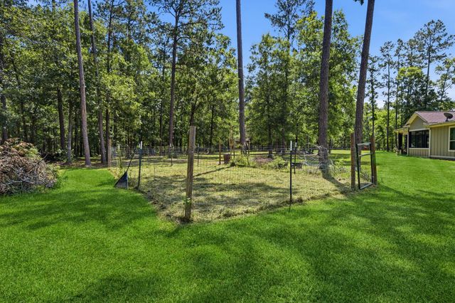 209 County Road 6324, Dayton, TX 77535