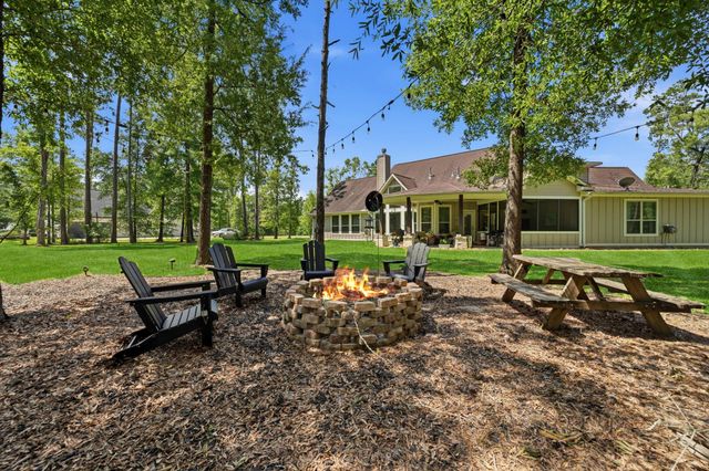 209 County Road 6324, Dayton, TX 77535