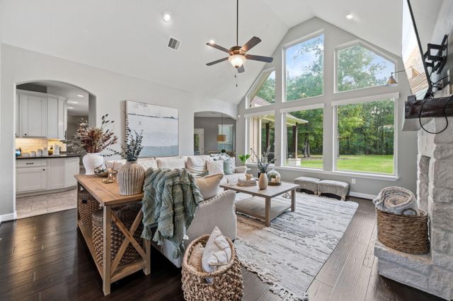 209 County Road 6324, Dayton, TX 77535