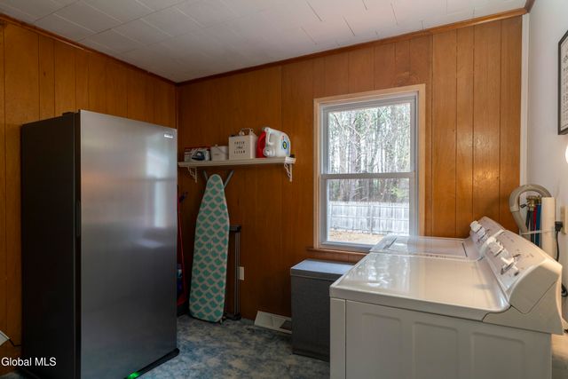 18 Pinewood Road, Queensbury, NY 12804