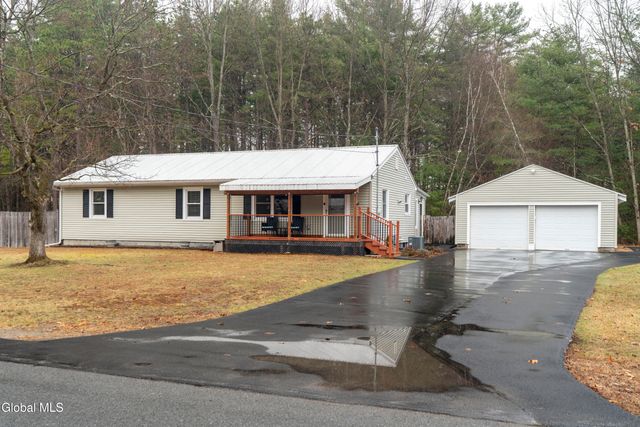 18 Pinewood Road, Queensbury, NY 12804